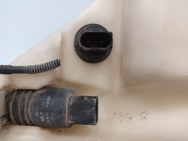 7L0955453B VAG Бачок омывателя стекла купить в Запорожье