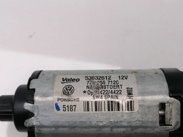 PORSCHE 7L0955712C Моторчик заднего дворника в наличии Чернигов