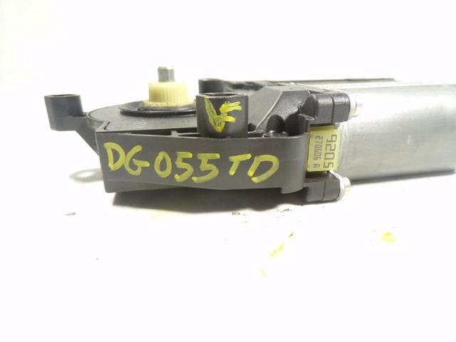 7L0959704DZ9E VAG Мотор стеклоподъемника двери передней правой купить в Одесса