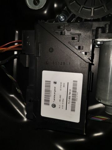 7L0959794A VAG Мотор стеклоподъемника двери задней правой купить в Житомир