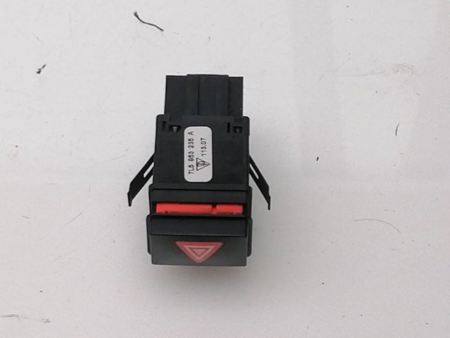 7L5953235A Кнопка аварийки купить Хмельницкий