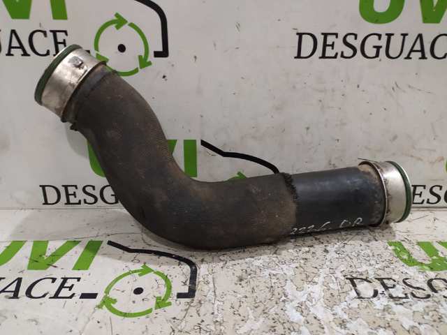 Mangueira (cano derivado) inferior esquerda de intercooler 7L6145967 VAG