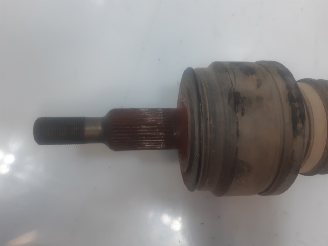 7L6501201 VAG Полуось задняя купить в Киев