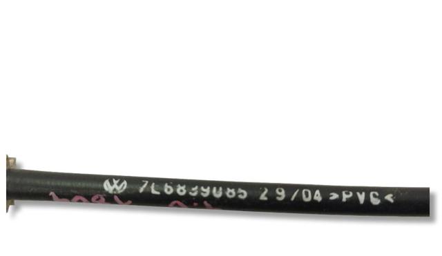 7L6839085 VAG Трос (тяга) открывания замка двери задней купить в Днепр