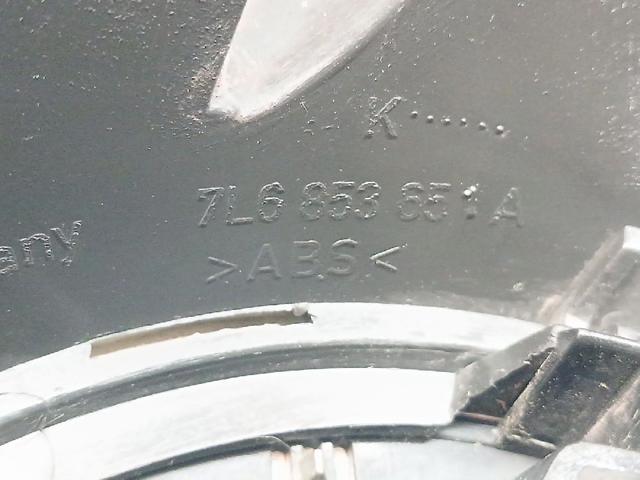 7L6853651A VAG Решетка радиатора купить в Кривой Рог