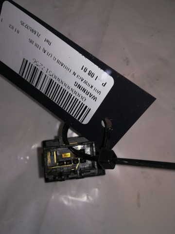 Botão de ativação do sinal de emergência Volkswagen Touareg 1 7LA, 7L6, 7L7