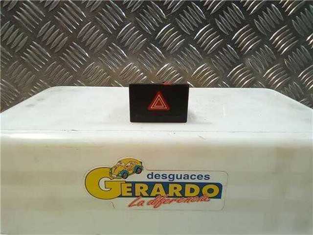 Botão de ativação do sinal de emergência Volkswagen Touareg 1 7LA, 7L6, 7L7