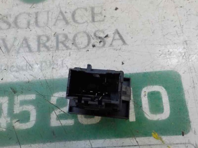 7L6953235A3X1 Кнопка включения аварийного сигнала купить Харьков