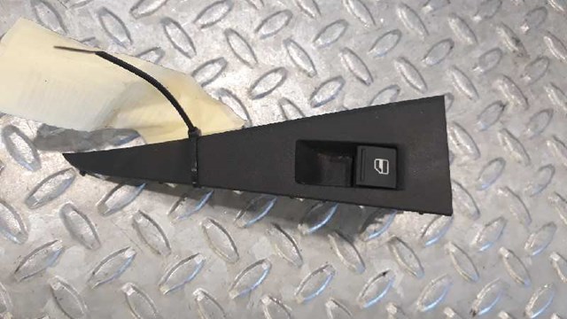 7L6959855 VAG Кнопка стеклоподъемника передняя купить в Чернигов