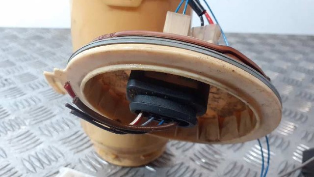 7L8919673 Датчик уровня топлива в баке левый купить Павлоград
