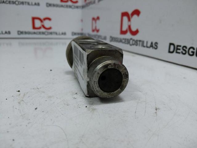 7M0820679A Клапан TRV кондиционера купить Каменское