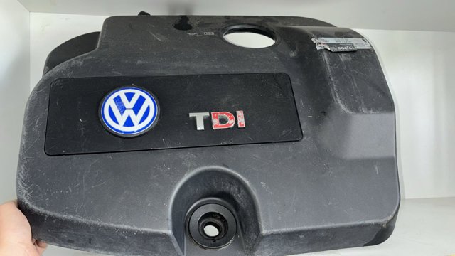 VAG 7M3103925B Крышка мотора декоративная в наличии Тернополь