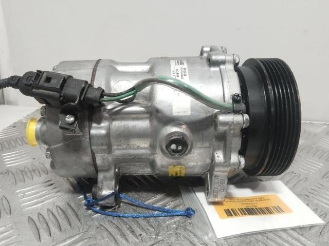 VAG 7M3820803C Компрессор кондиционера в наличии Черкассы