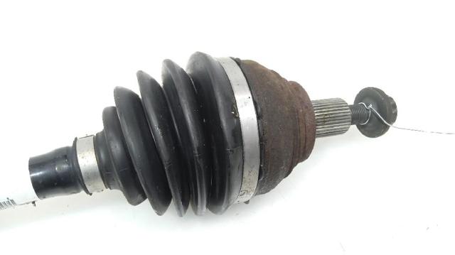 7N0407763 VAG Левая полуось купить в Чернигов