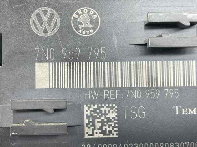 VAG 7N0959795 Блок комфорта задней двери в наличии Винница