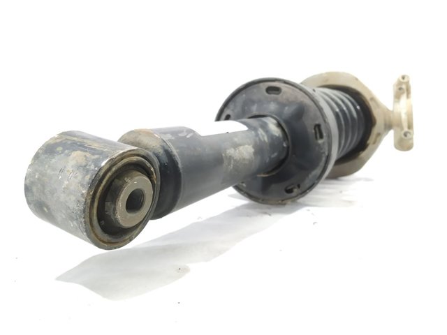 Suporte de amortecedor traseiro esquerdo 7P0512345 VAG