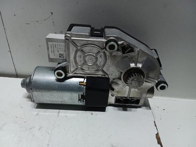 7P0959591E VAG Мотор привода люка купить в Львов