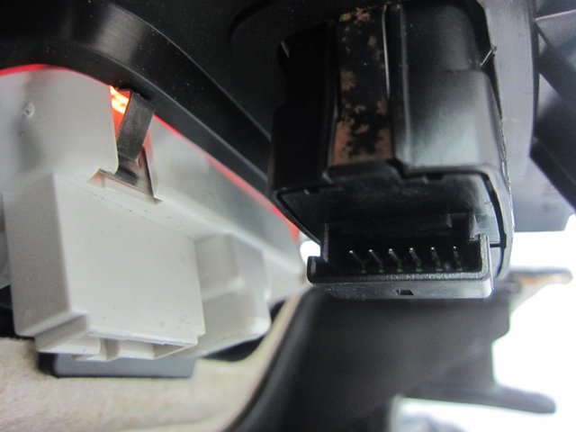 PORSCHE 7PP959832H в наличии Харьков
