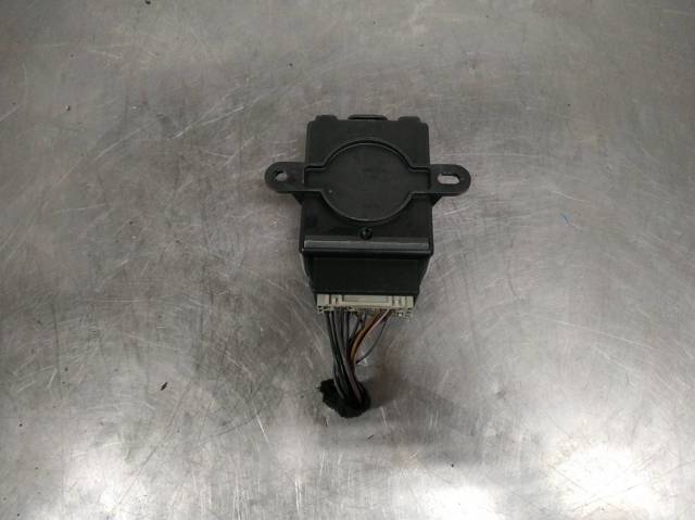 Corretor da luz 7S7113K031BE Ford