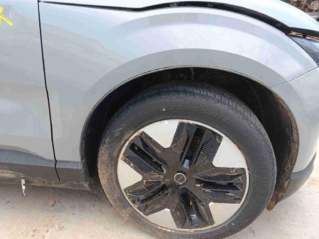 80009029 VOLVO Крыло переднее правое купить в Кривой Рог