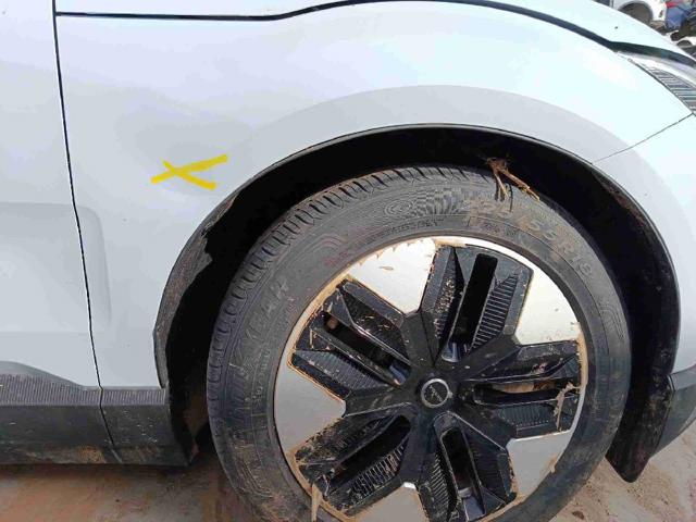 VOLVO 80009029 Крыло переднее правое в наличии Житомир