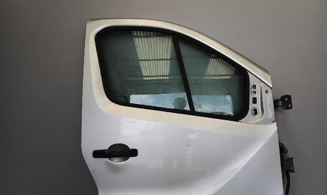 RENAULT 801003523R Дверь передняя правая в наличии Черкассы