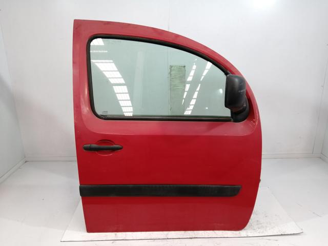 Porta dianteira direita 801004113R Renault (RVI)