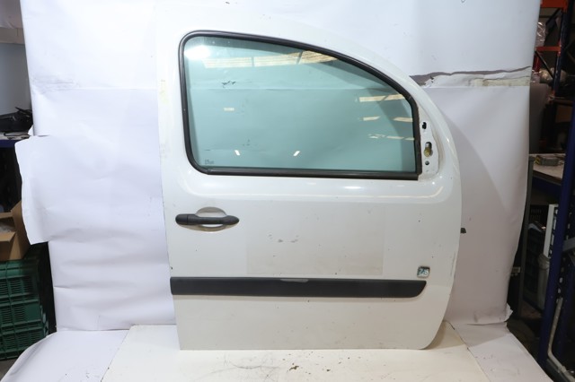 801004234R RENAULT Дверь передняя правая купить в Полтава