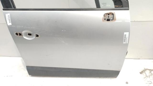 RENAULT 801004462R Дверь передняя правая в наличии Ирпень