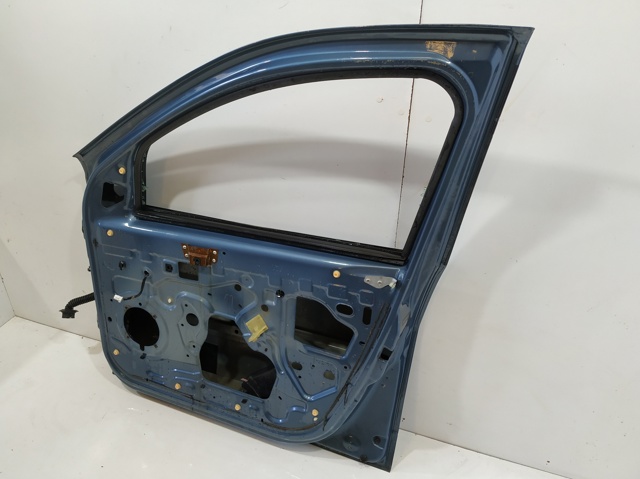 RENAULT 801006248R Дверь передняя правая в наличии Запорожье