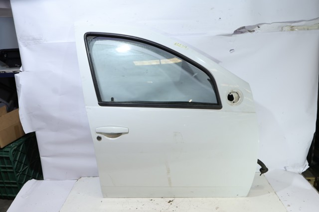 RENAULT 801007358R Дверь передняя правая в наличии Тернополь