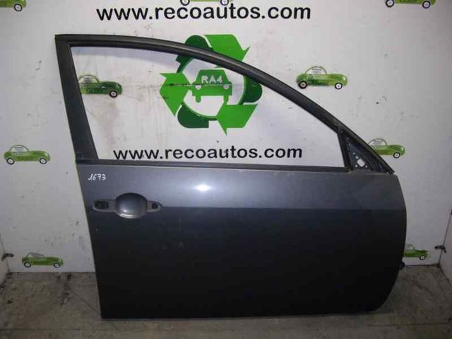 Porta dianteira direita 80100AV632 Nissan