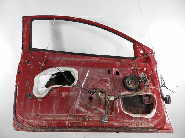 801010671R RENAULT Дверь передняя левая купить в Киев