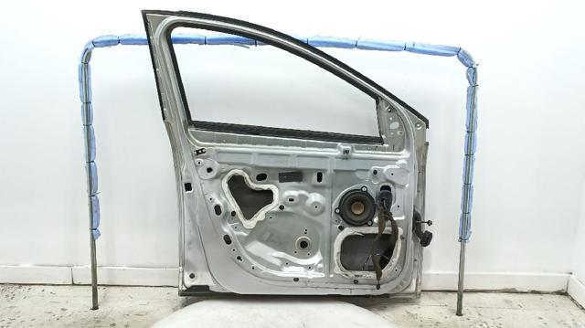 801015934R RENAULT Дверь передняя левая купить в Ирпень