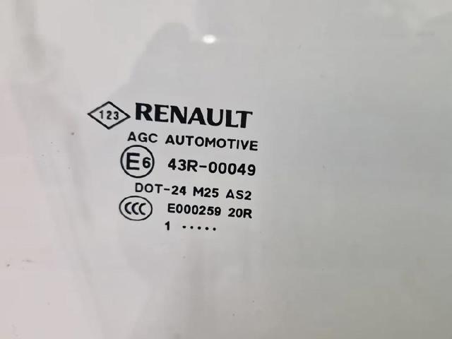 RENAULT 803000008R Стекло двери передней правой в наличии Сумы