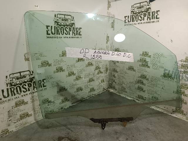 80300EB300 NISSAN Стекло двери передней правой купить в Николаев
