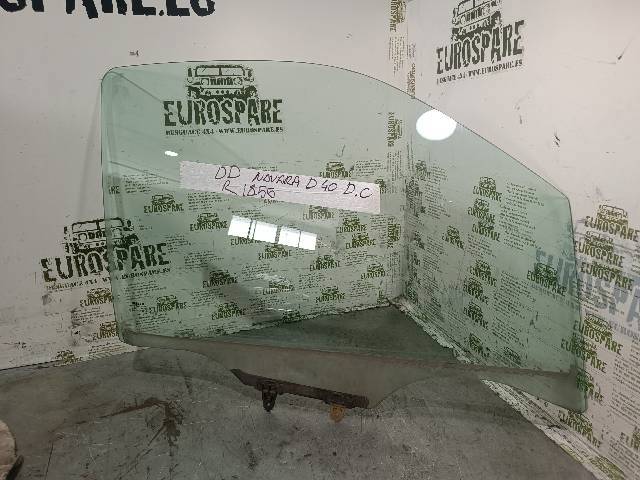 NISSAN 80300EB300 Стекло двери передней правой в наличии Павлоград