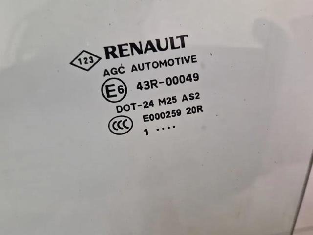 RENAULT 803010008R Стекло двери передней левой в наличии Днепр