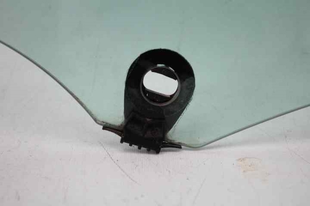 803010091R RENAULT Стекло двери передней левой купить в Ужгород