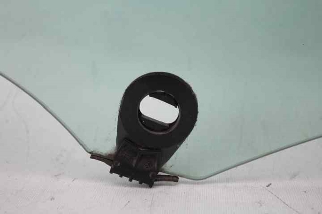 803010091R RENAULT Стекло двери передней левой купить в Киев