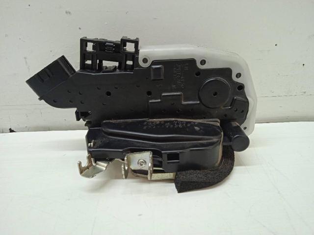 805011KA1A NISSAN Замок водительской двери купить в Николаев