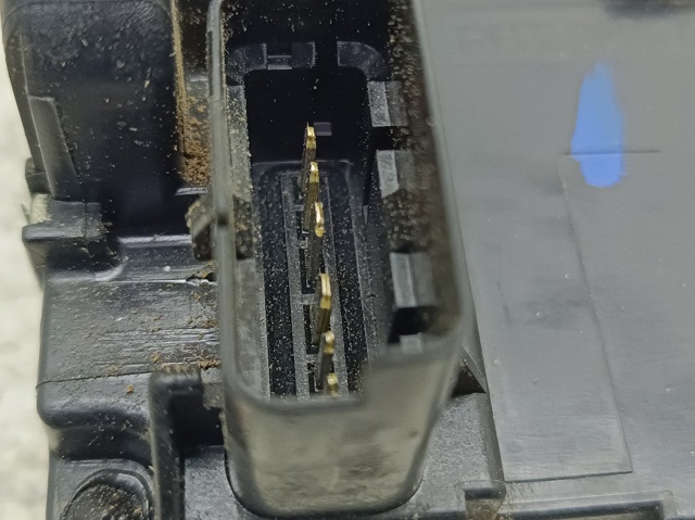 Fecho da porta dianteira esquerda Nissan Qashqai 2 J11