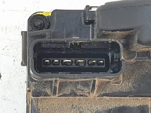 Fecho da porta dianteira esquerda Nissan JUKE F15