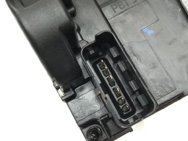 Fecho da porta dianteira esquerda Nissan JUKE F15