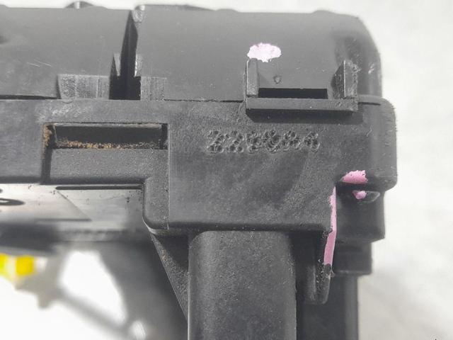 Fecho da porta dianteira esquerda Nissan JUKE F15