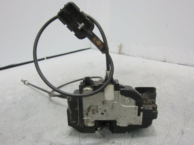 80501BG10A NISSAN Замок водительской двери купить в Черновцы