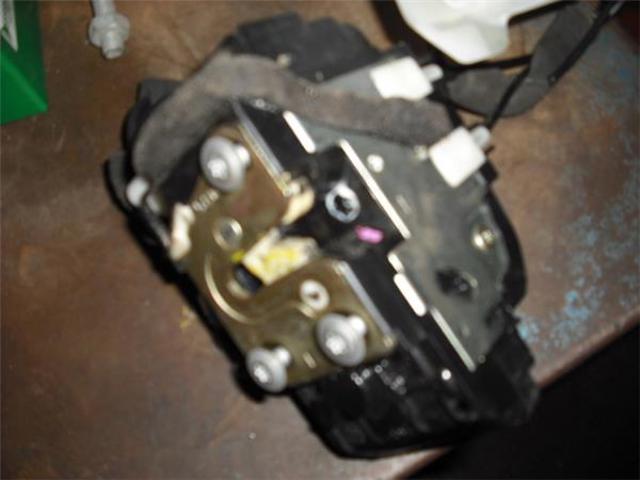 80501CB80A NISSAN Замок двери передней левой купить в Запорожье