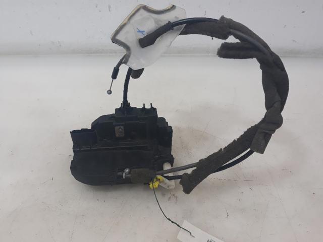 Fecho da porta dianteira esquerda Nissan Qashqai 1 J10