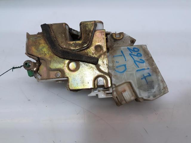 805025P01A NISSAN Замок двери передней правой купить в Ровно
