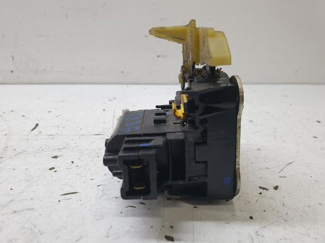 Fecho da porta dianteira esquerda Renault DOKKER